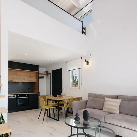Villa Solis Villa, With Heated Pool & 5 Minutes To Beach, By Thinkvilla