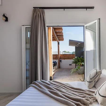 Solis Villa, With Heated Pool & 5 Minutes To Beach, By Thinkvilla * Paralia Kourna